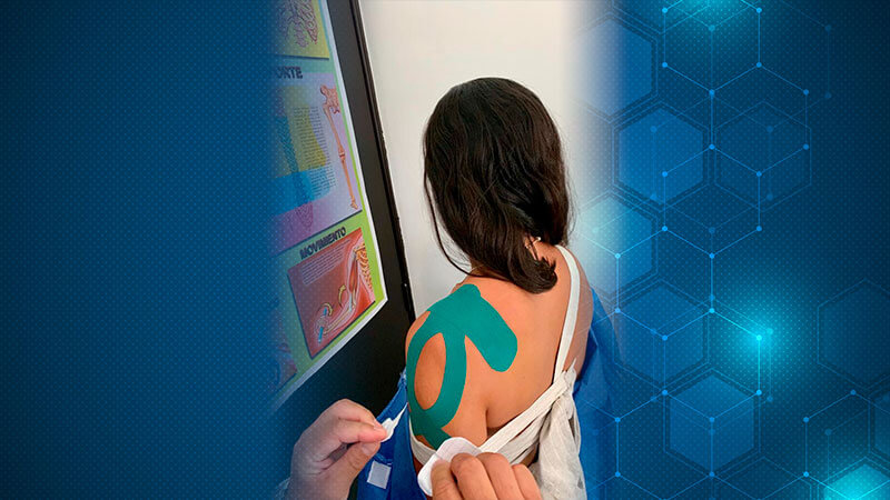 Vendaje kinesiologico aplicado en el hombro